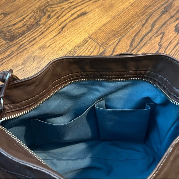 Coach Leather Zoe Shoulder Crossbody Bag in Dark Brown - Excellent Condition - Picture 9 of 11